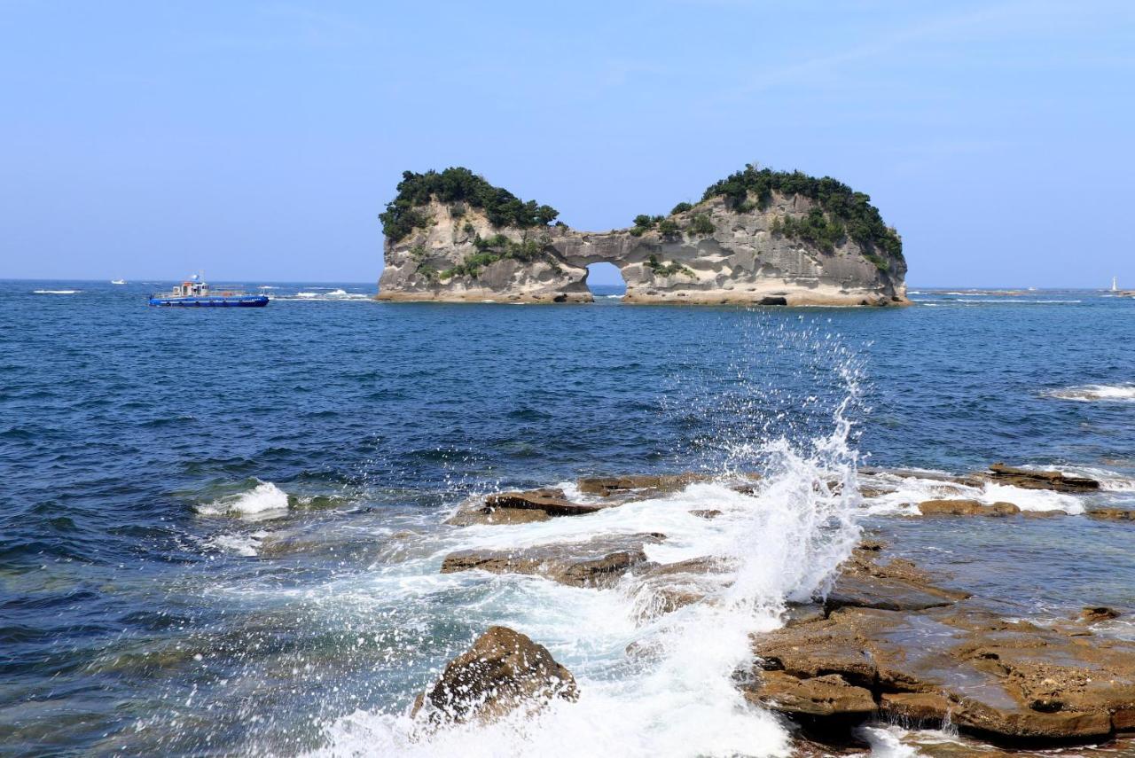 Готель Shirahama No Yado Ran Екстер'єр фото