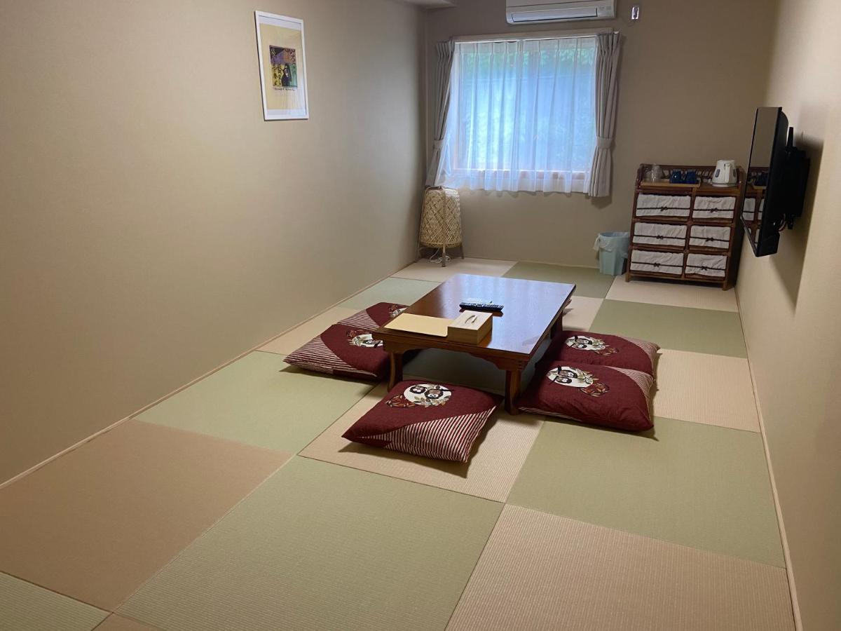 Готель Shirahama No Yado Ran Екстер'єр фото