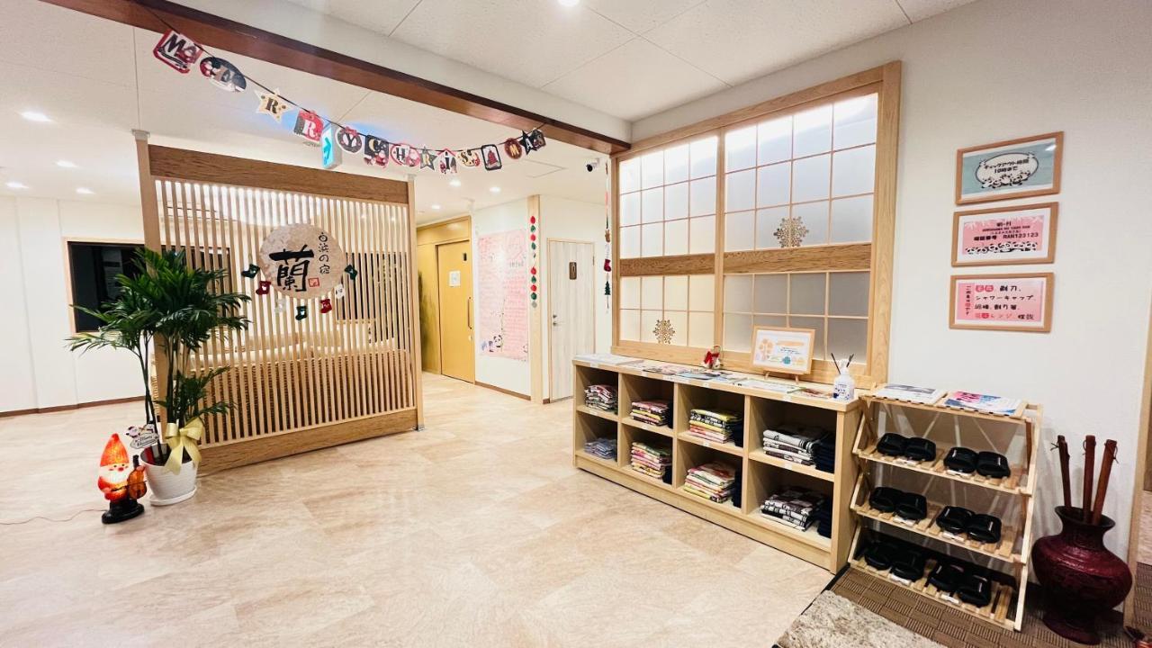 Готель Shirahama No Yado Ran Екстер'єр фото
